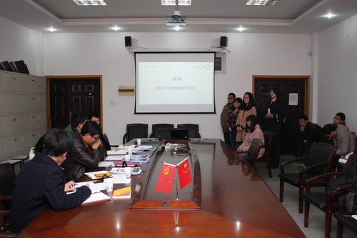 太阳城娱乐
开展&ldquo;创青春&rdquo;大学生创业大赛院内模拟答辩1.jpg